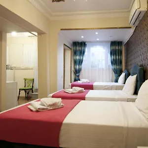Paris Garden Bed and breakfast